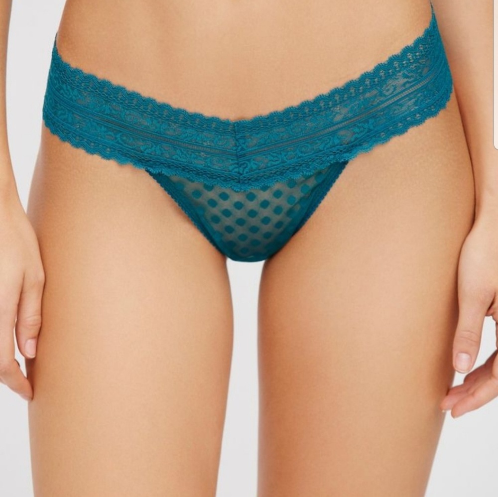 💥Intimately Free People Lace Trim Thong